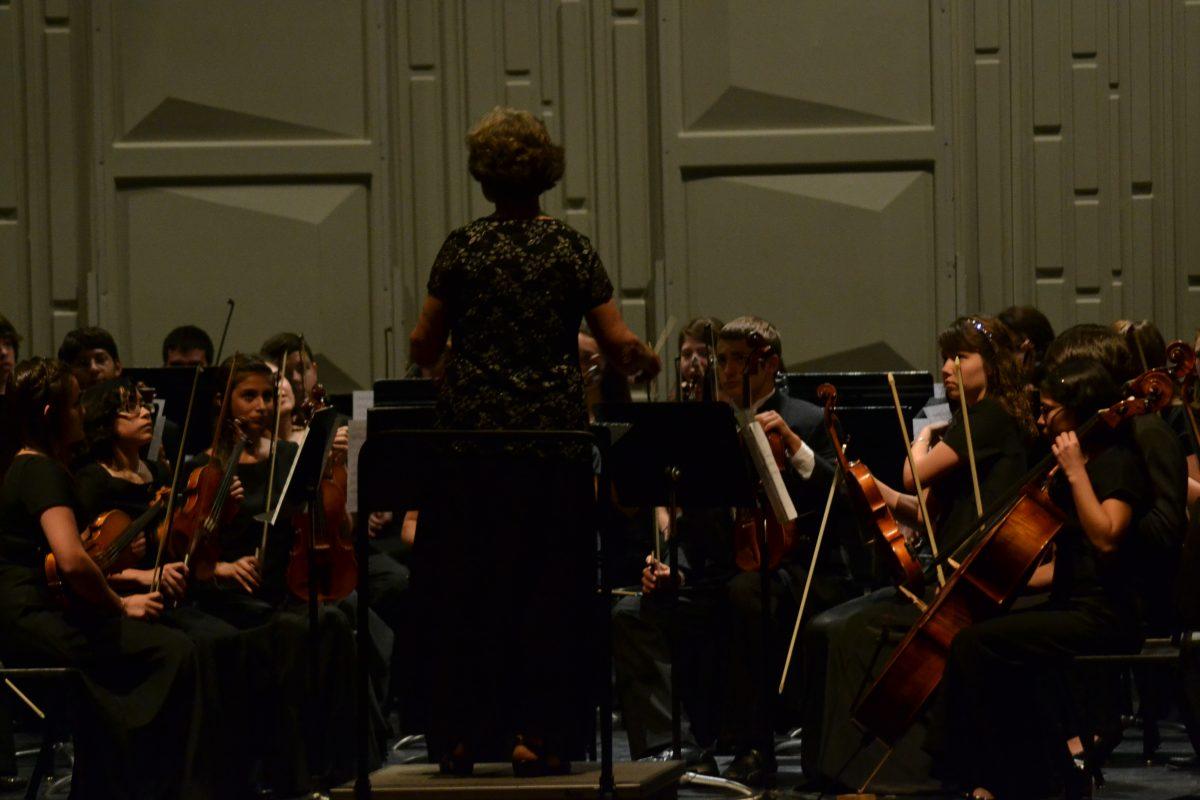 Dr. Garverick directs the MacArthur Cello Choir. Phot by Connor McInerney