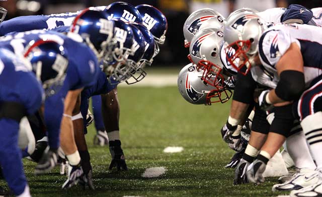 The Patriots line up against the Giants, photo from howigit.com