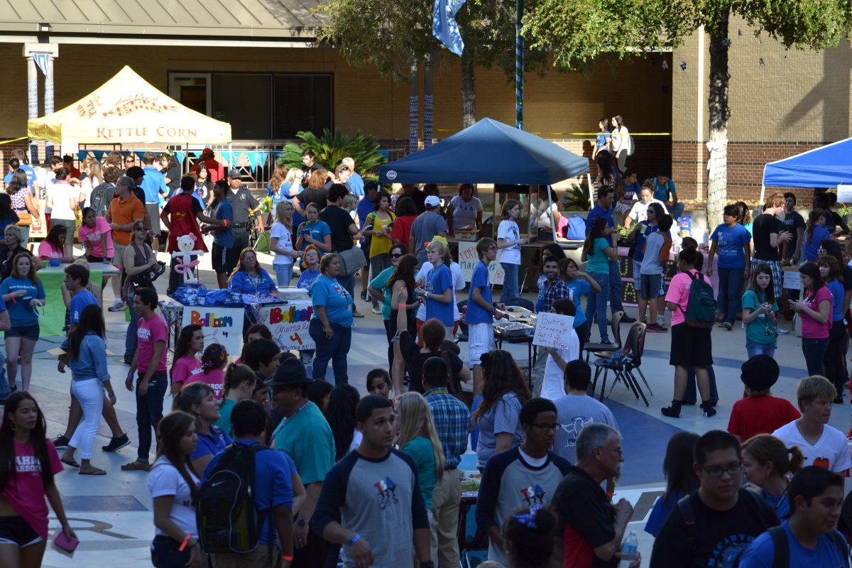 Crowd at Mactober Fest
Photo by Sarah Morales