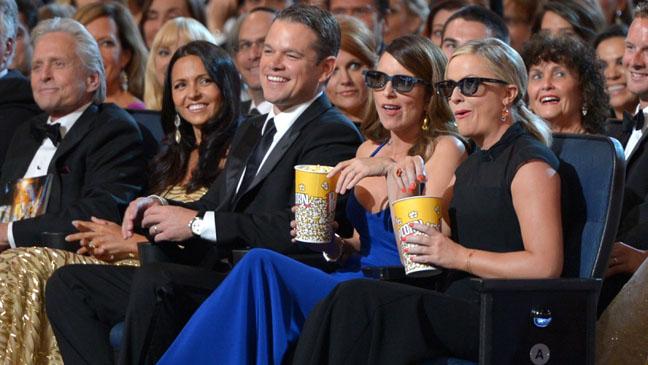 Tina Fey and Ampy Poehler doing a skit at the 2013 emmy's. Taken from http://www.hollywoodreporter.com. 