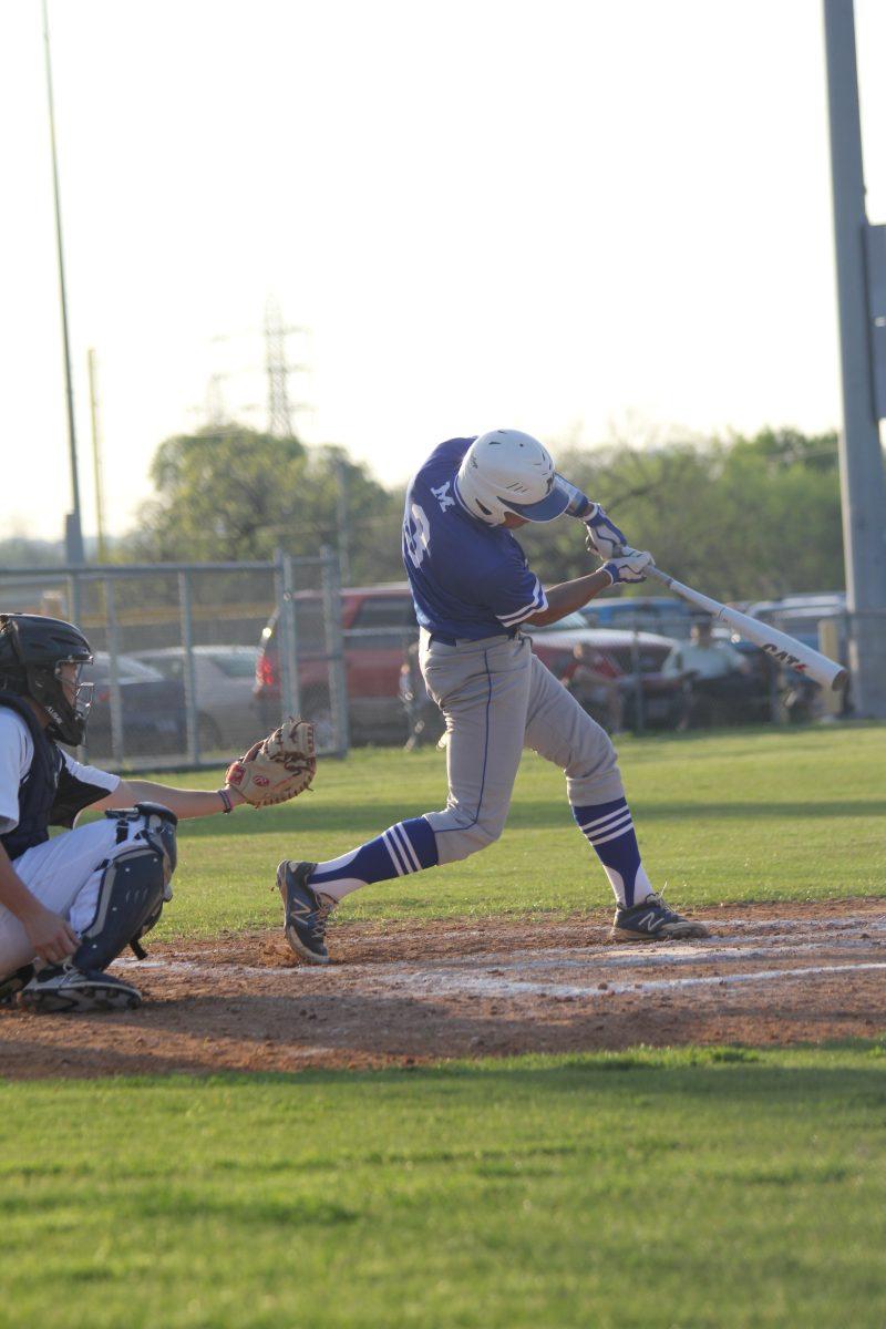 Aaron Valdez (10) up to bat