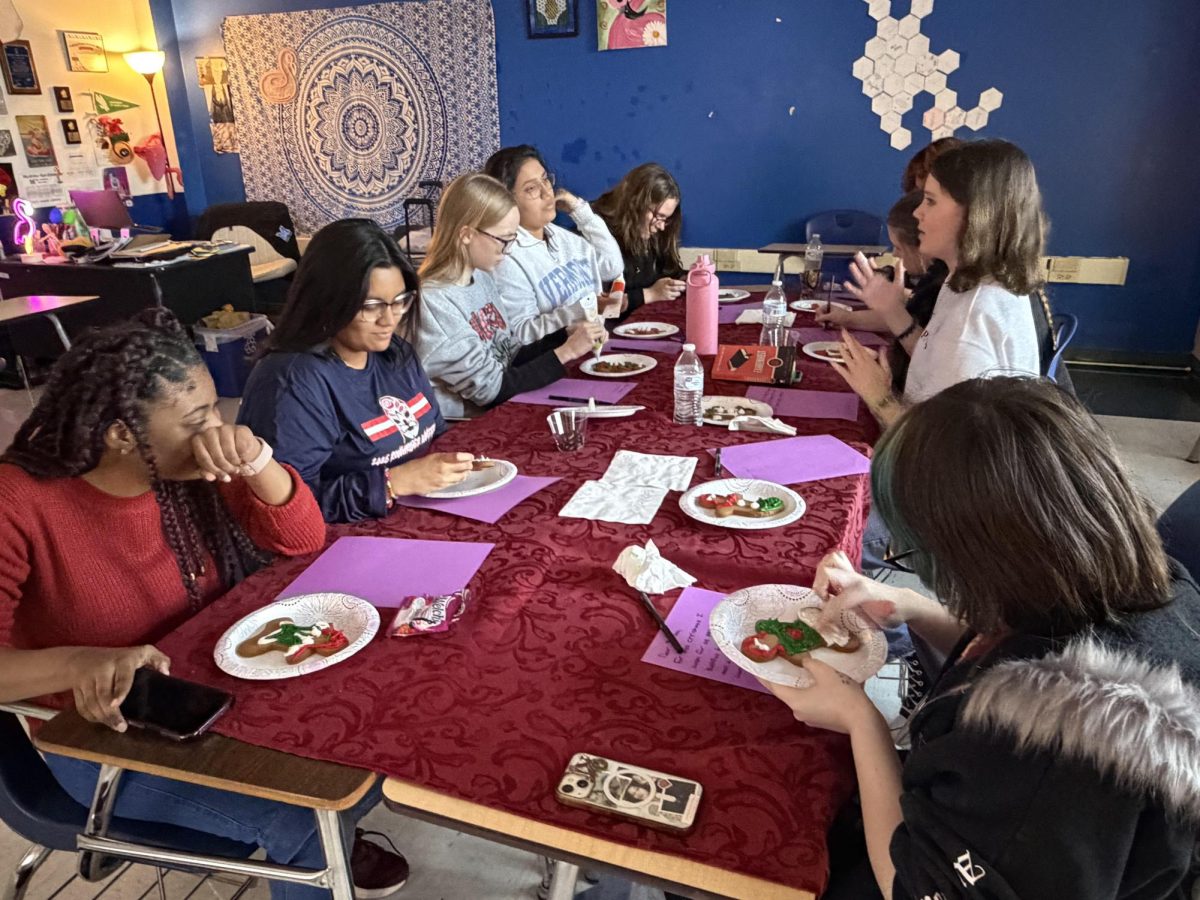 Books Before Break: Shelf Love Bonds During Meetings