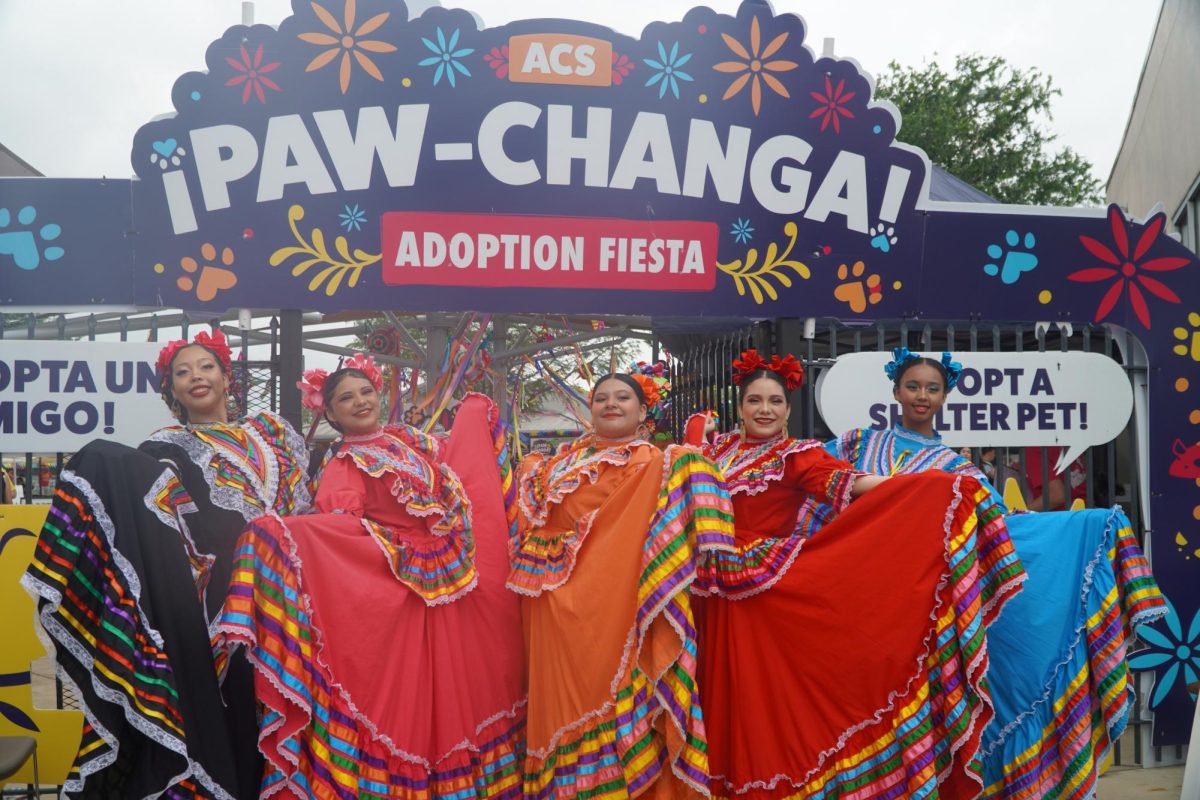 Paw-Changa! Folklorico Lends a Paw